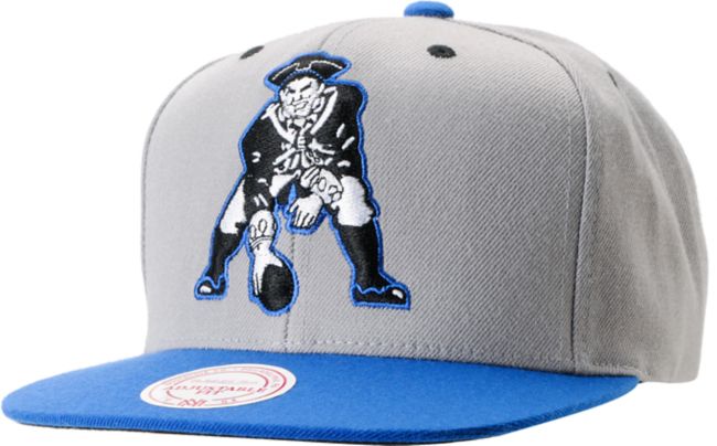 NFL Mitchell and Ness New England Patriots Arch Underbill Velcro Hat