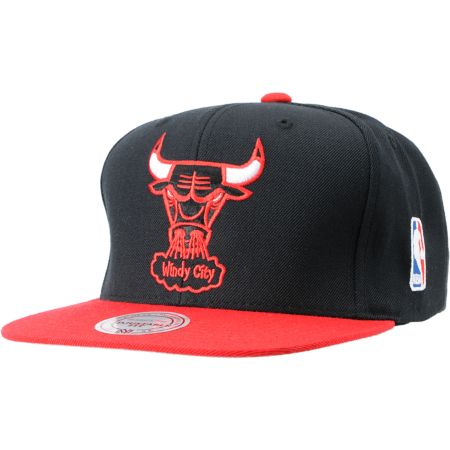 NBA Mitchell and Ness Bulls Standard Logo Snapback Hat