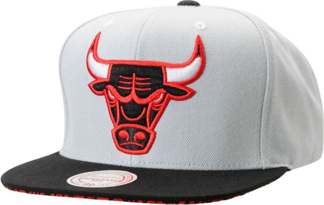 NBA Mitchell and Ness Chicago Bulls Grey Crackle Snapback Hat