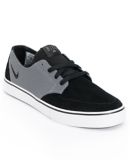 Nike Braata