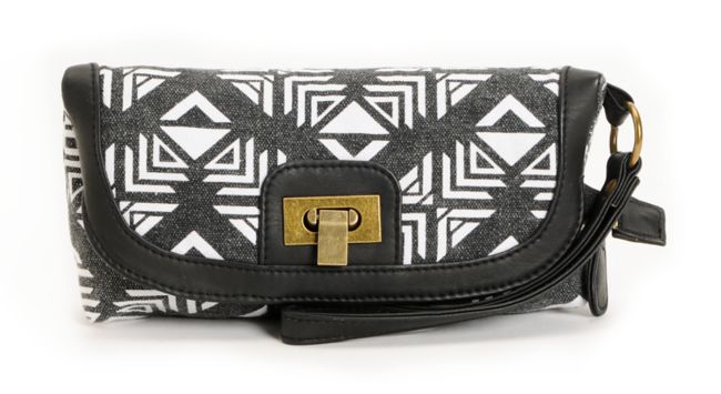 T-shirt & Jeans Tribal Print Wristlet