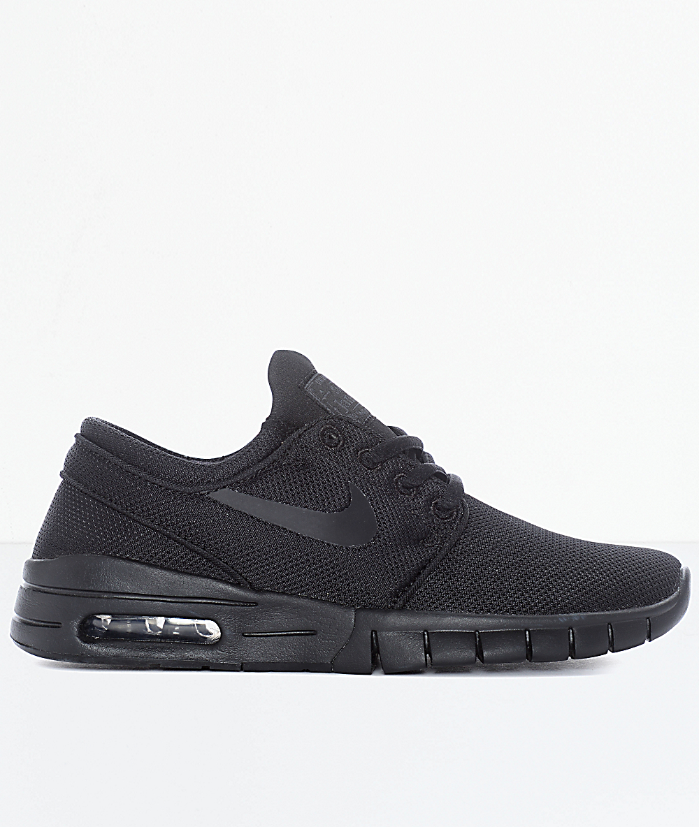 mens nike all black
