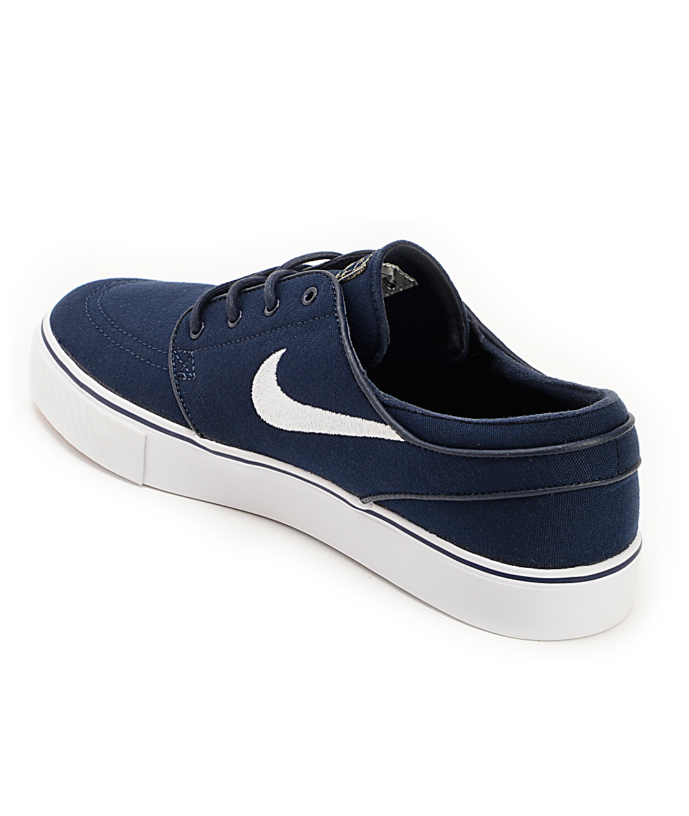 black nike nyjah