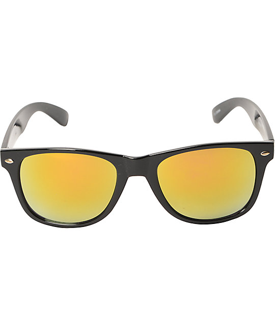 Classic Black & Green Sunglasses Zumiez