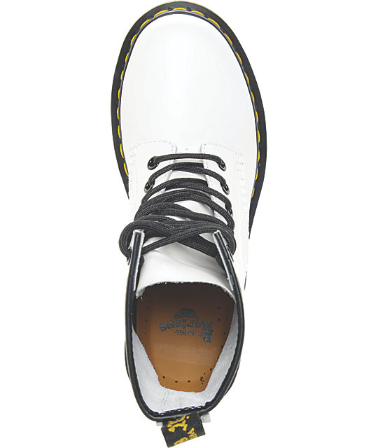 white dr martens 1460 smooth