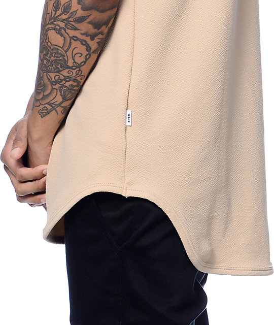 elongated cut shirt