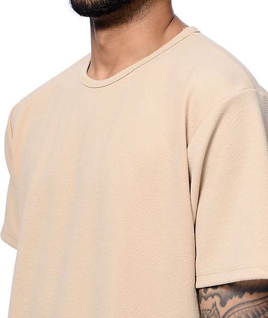 elongated cut shirt