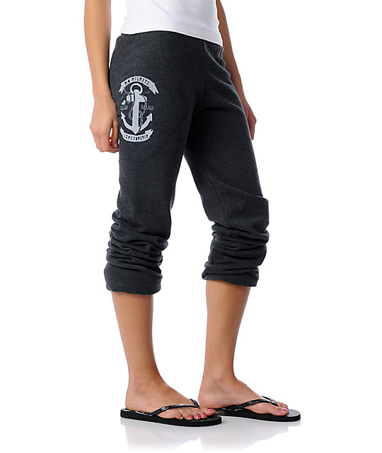 charcoal gray sweatpants