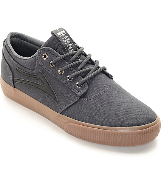 canvas shoes for skating