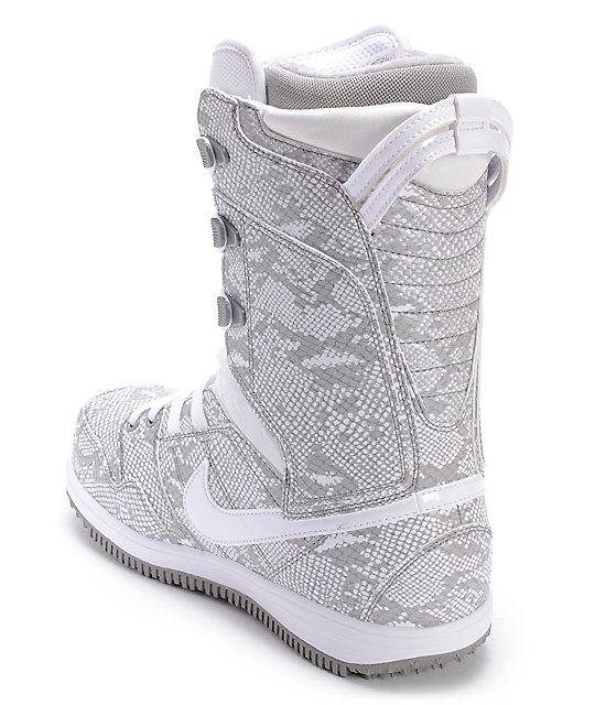 nike white snow boots