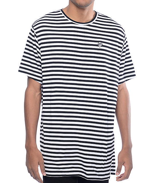 Black & white striped t shirt Striped shirts from Ralph Lauren come in a wide variety of colors and styles. Get a classic rugby shirt in bold white and red or blue stripes. Shake things up with a pique polo featuring stripes of different sizes.