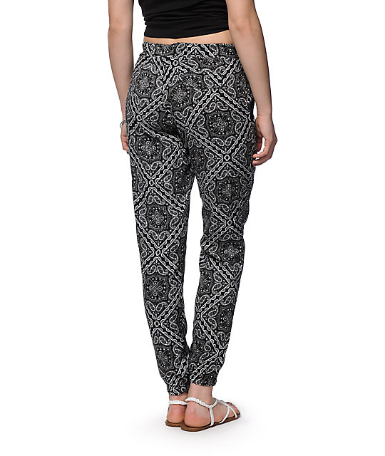 women's woven jogger pants