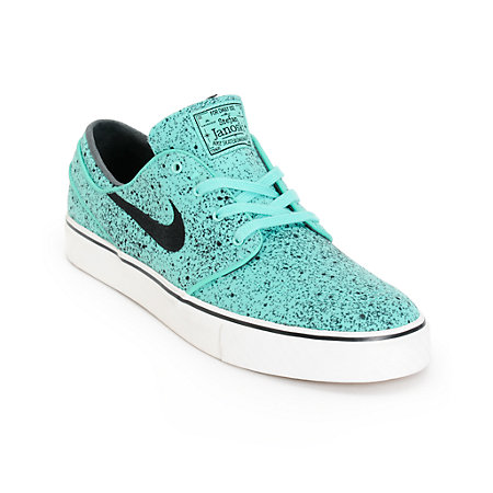 Page Not Found at Zumiez : PNF