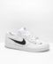Nike SB Force 58&nbsp; in White, Black