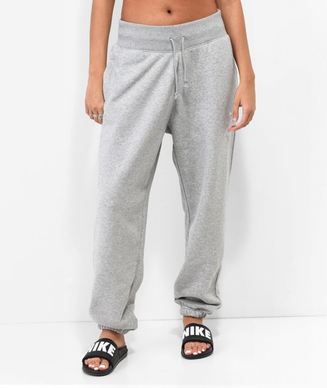 Mens grey deals nike joggers