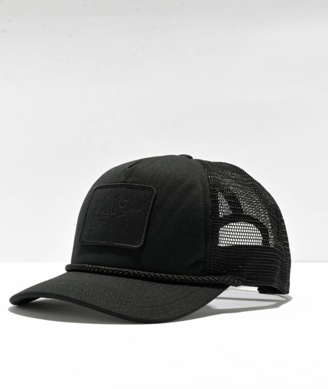 Nike black best sale trucker cap