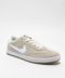 Nike SB FC Classic in Beige