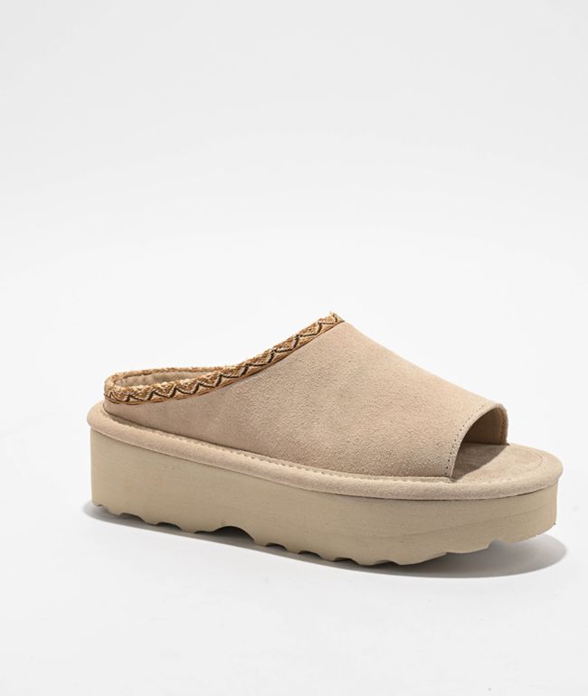 Bearpaw Navigate Camel Platform Slippers - BEARPAW