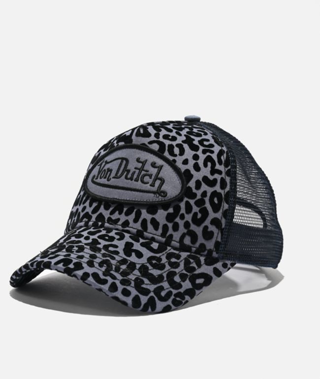 ダイキャスト　Von Dutch  ‘53ベルエア　‘51マーキュリー　洋書レア The Famous Engraved Helmet of Von Dutch - National Motorcycle Museum