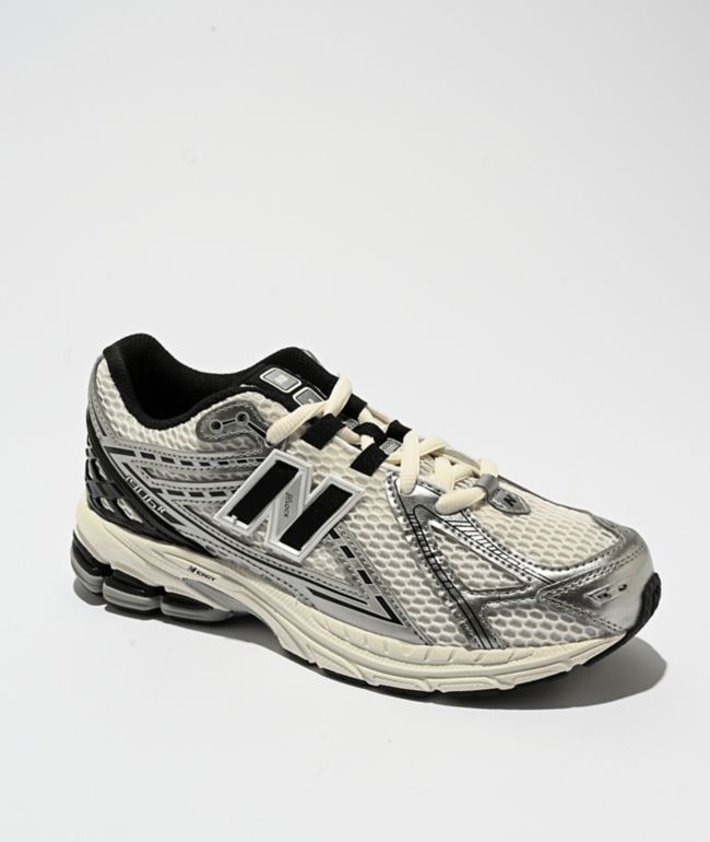 New Balance Lifestyle Kids 1906 Metallic Silver & Black Shoes - New Balance