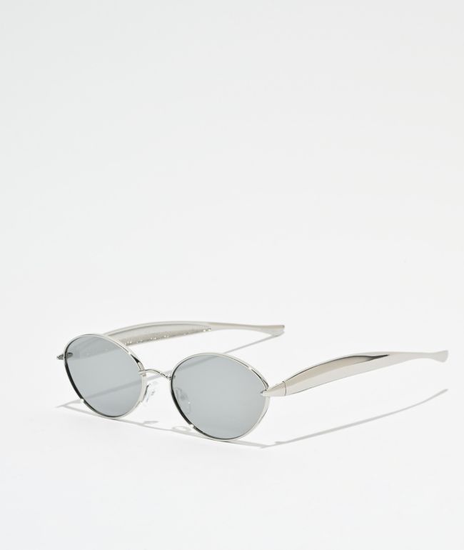 River Oval Silver & Black Sunglasses - Sunscape Eyewear