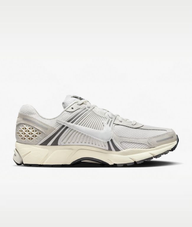 Nike Zoom Vomero 5 SE Platinum Tint & Photon Dust Shoes - Nike