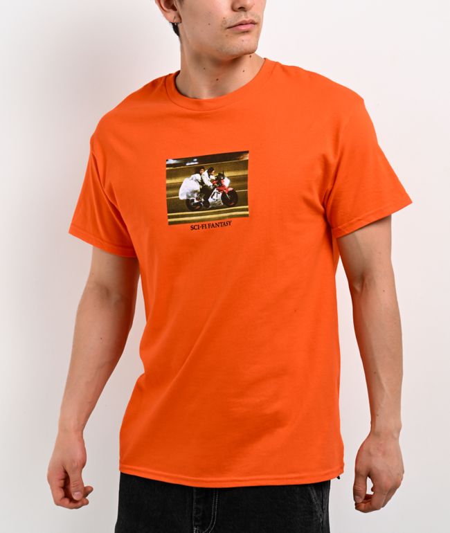Sci-Fi Fantasy A Moment Of Romance Orange T-Shirt - Sci-fi Fantasy
