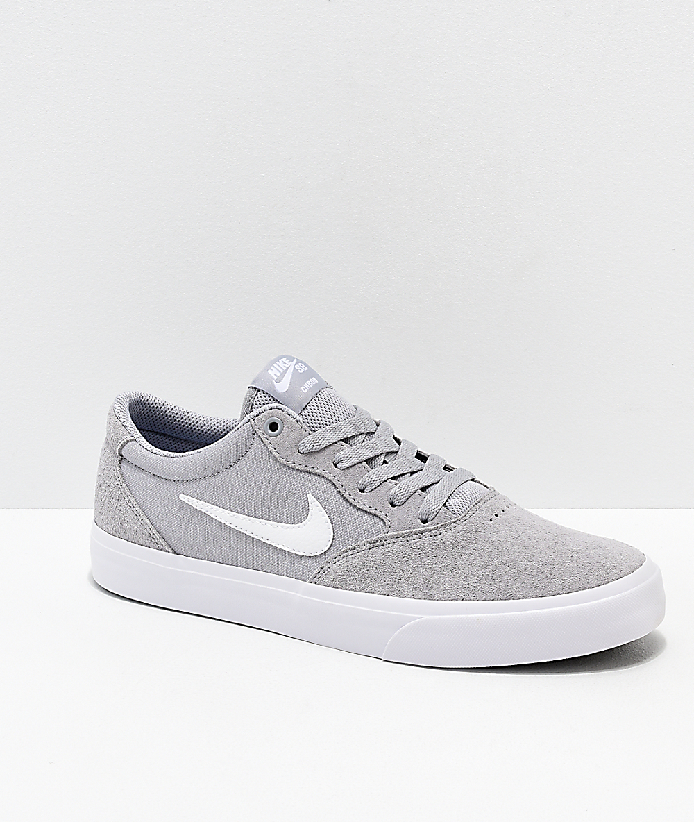 grey nike skate shoes