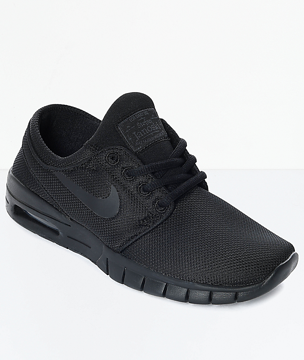 all black nike shoes kids