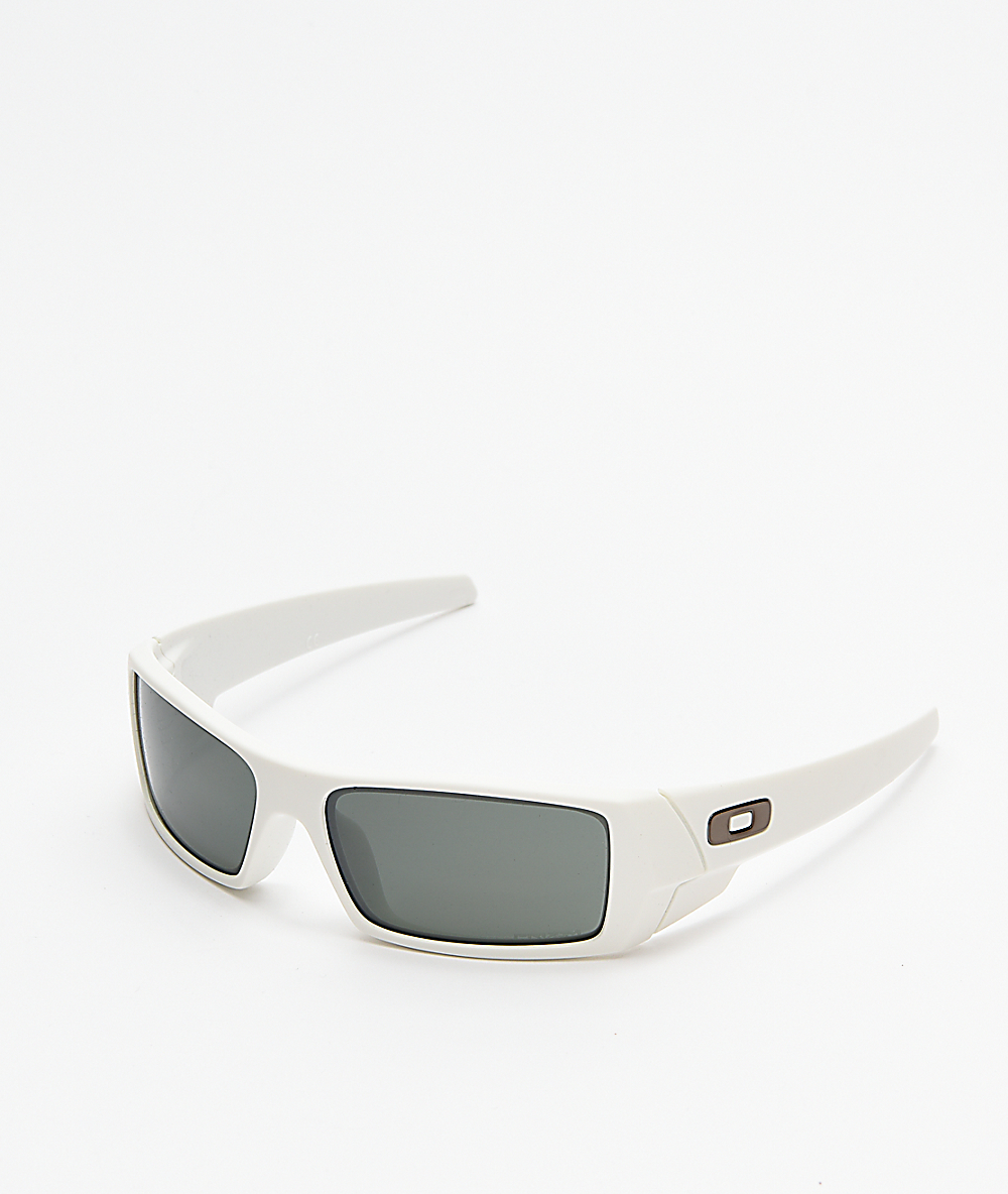 black and white oakley sunglasses