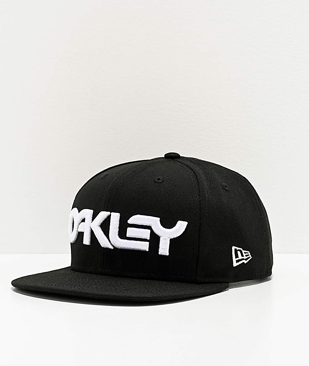 oakley cap black