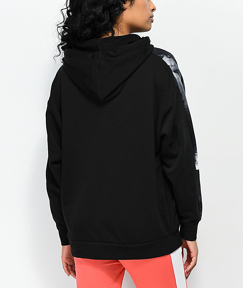 puma women's classics logo t7 hoodie