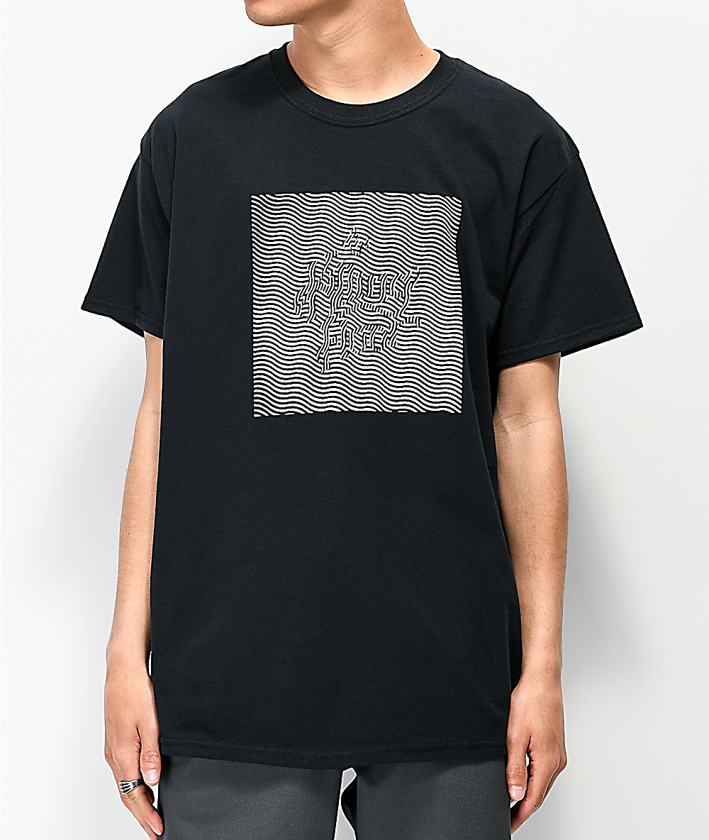 black cotton tee