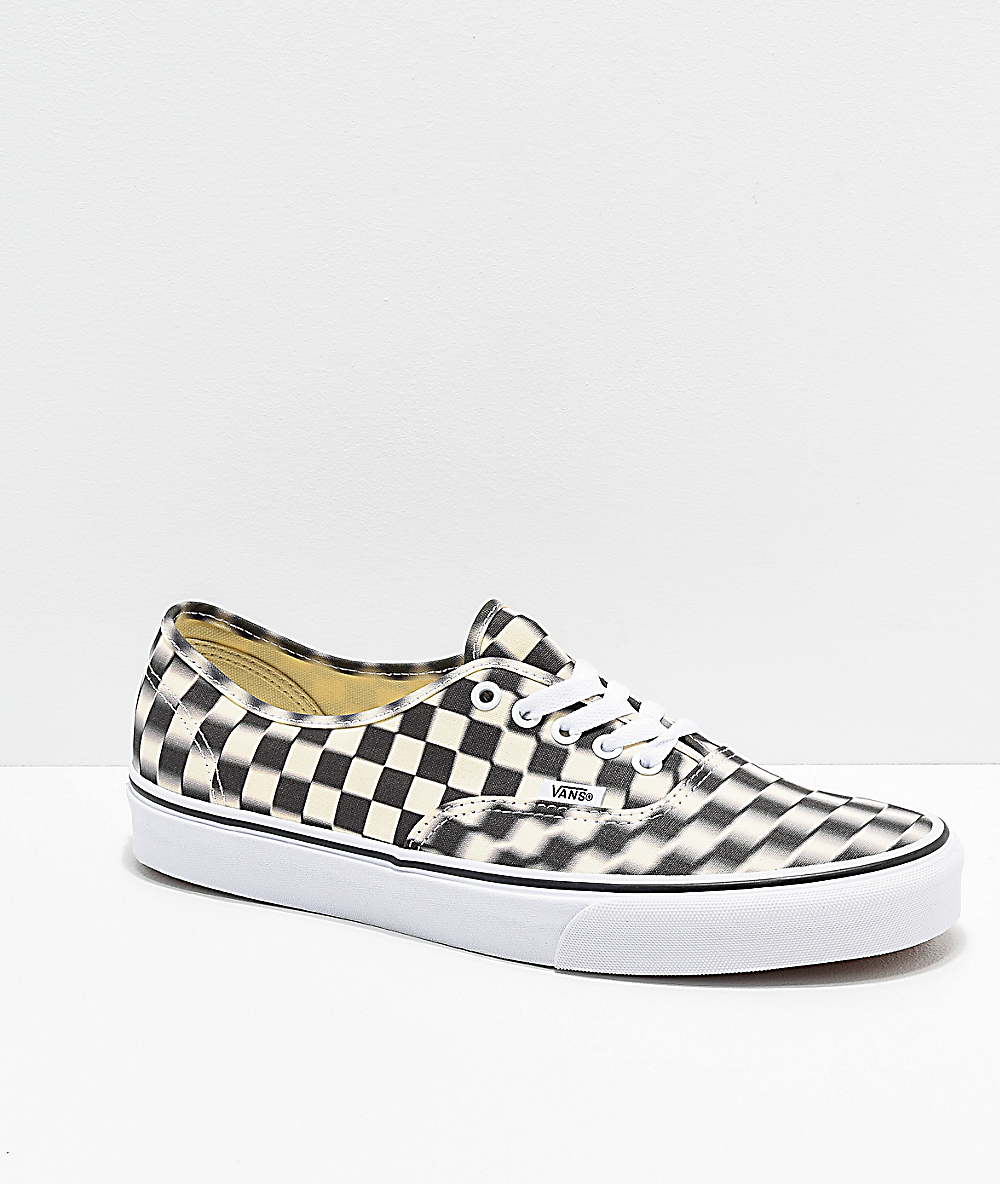 vans blurred checkered