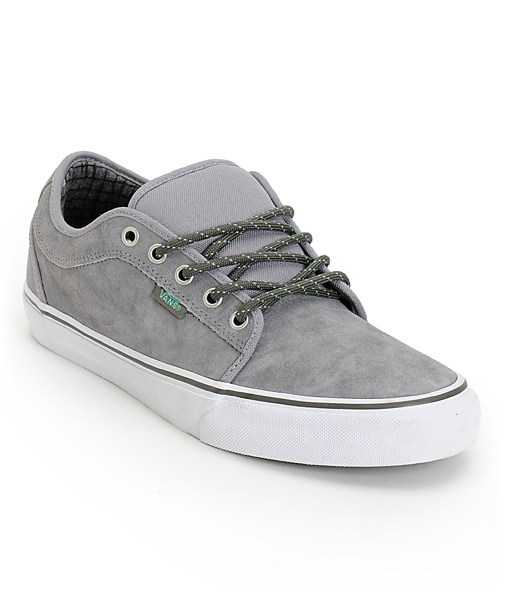 suede chukka low