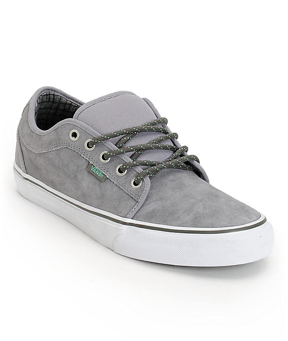 Vans suede chukka clearance low