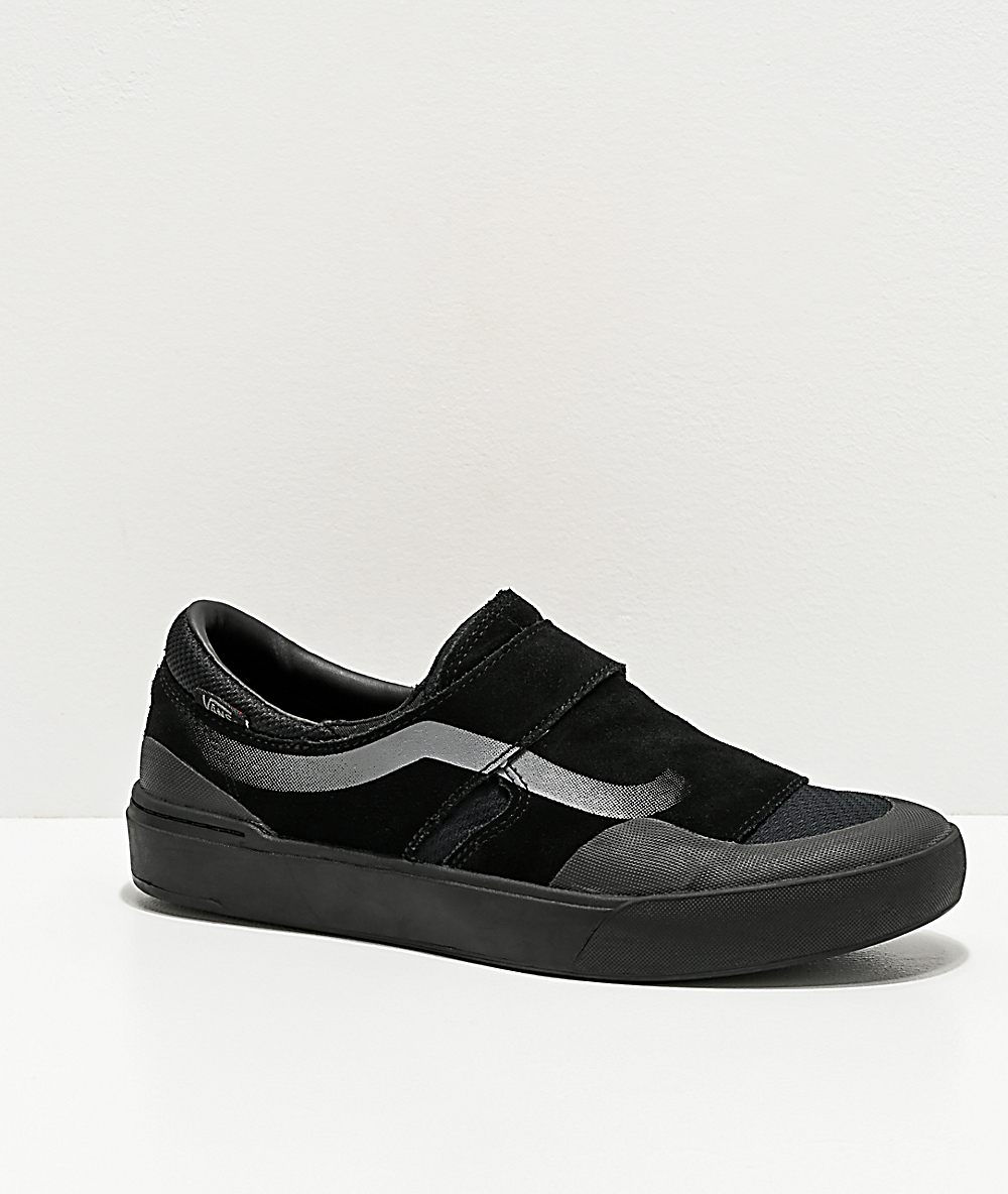 vans slip on pro shoes blackout