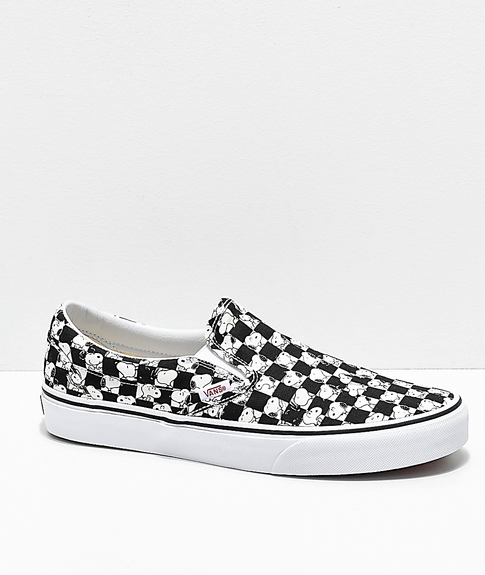 Vans x Peanuts Slip-On Snoopy Checkered Skate Shoes | Zumiez
