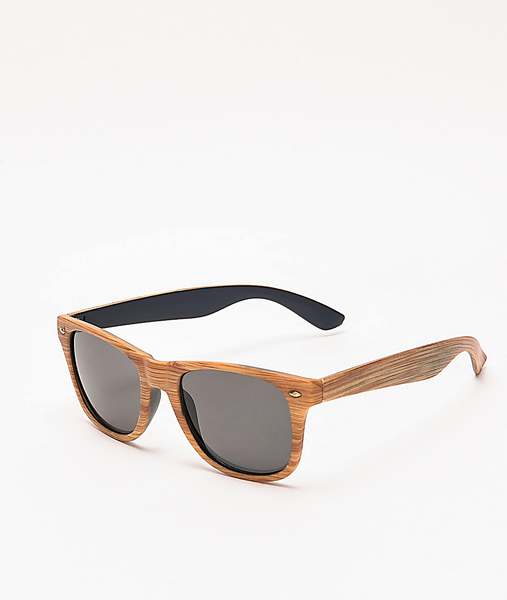 classic wayfarer sunglasses