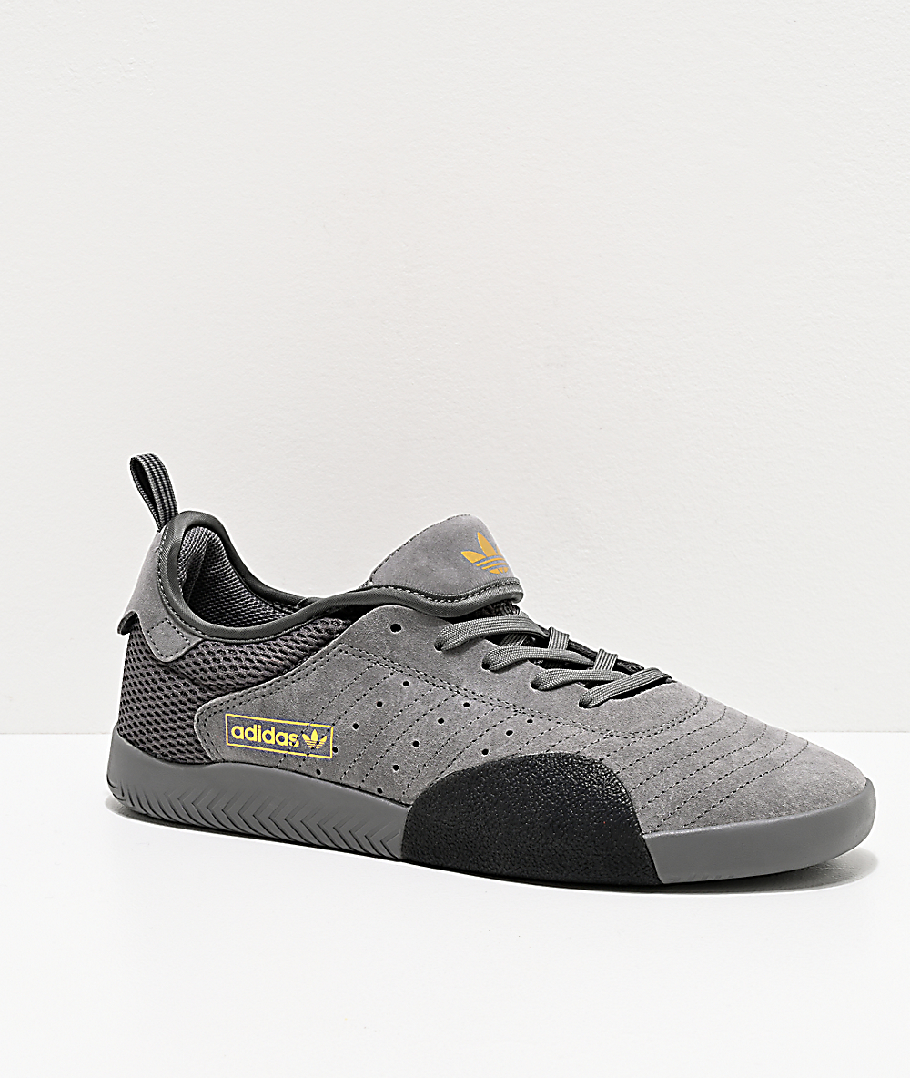 adidas rayas doradas
