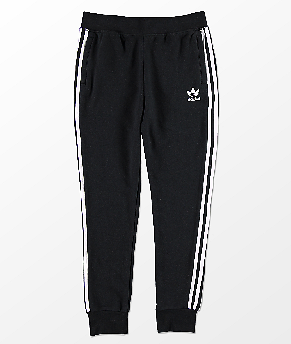 what to wear with black adidas sweatpants