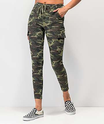 Almost Famous pantalones ajustados camuflados de cintura alta