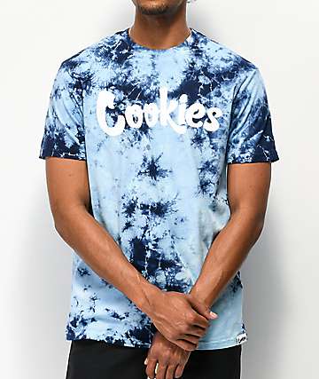 royal blue and white graphic tee
