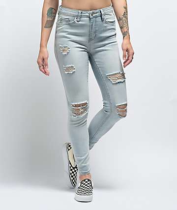 Pantalones ajustados de mezclilla Distressed con lavado claro de Almost Famous