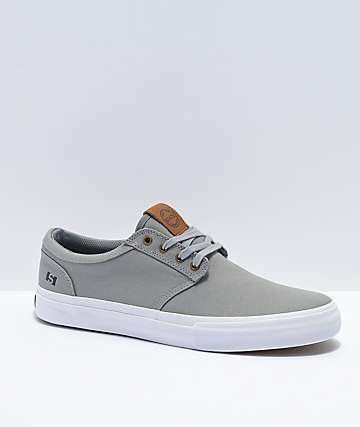 grey skate shoes