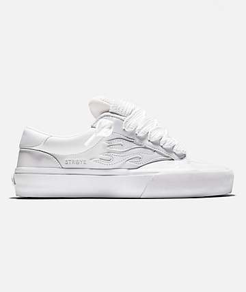 Straye Logan Stomper Black & White Skate Shoes
