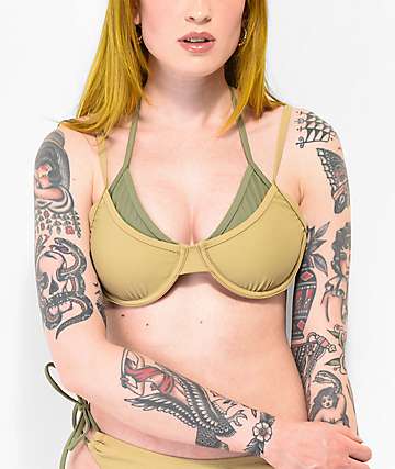 Trillium Izzy parte superior de bikini triangular de doble capa beige