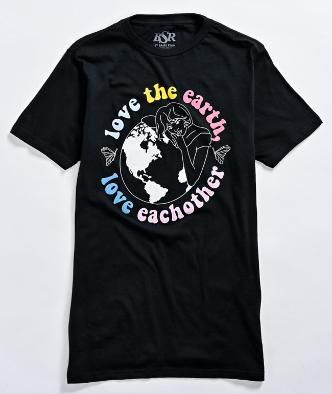 By Samii Ryan Love The Earth Black T-Shirt
