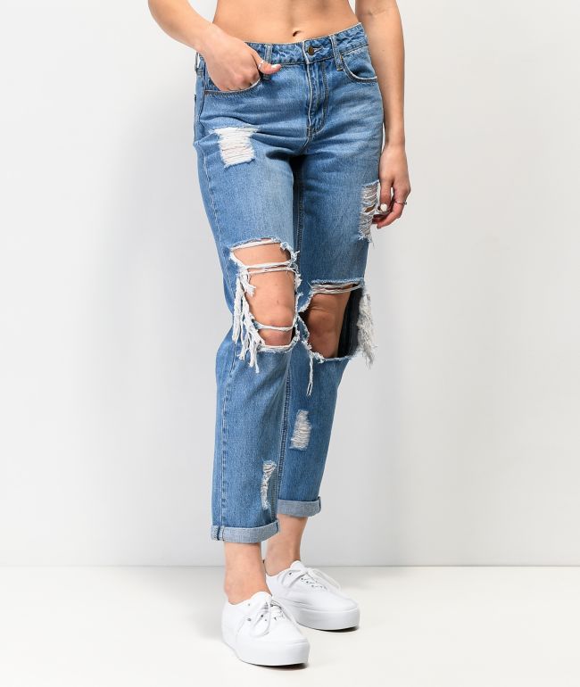 washed boyfriend jeans