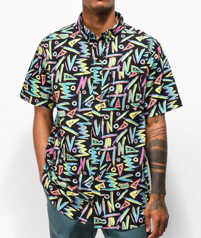 Empyre Shaped Geometric camisa negra de manga corta